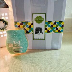 Scentsy Festive Camper Warmer with Wax Bar